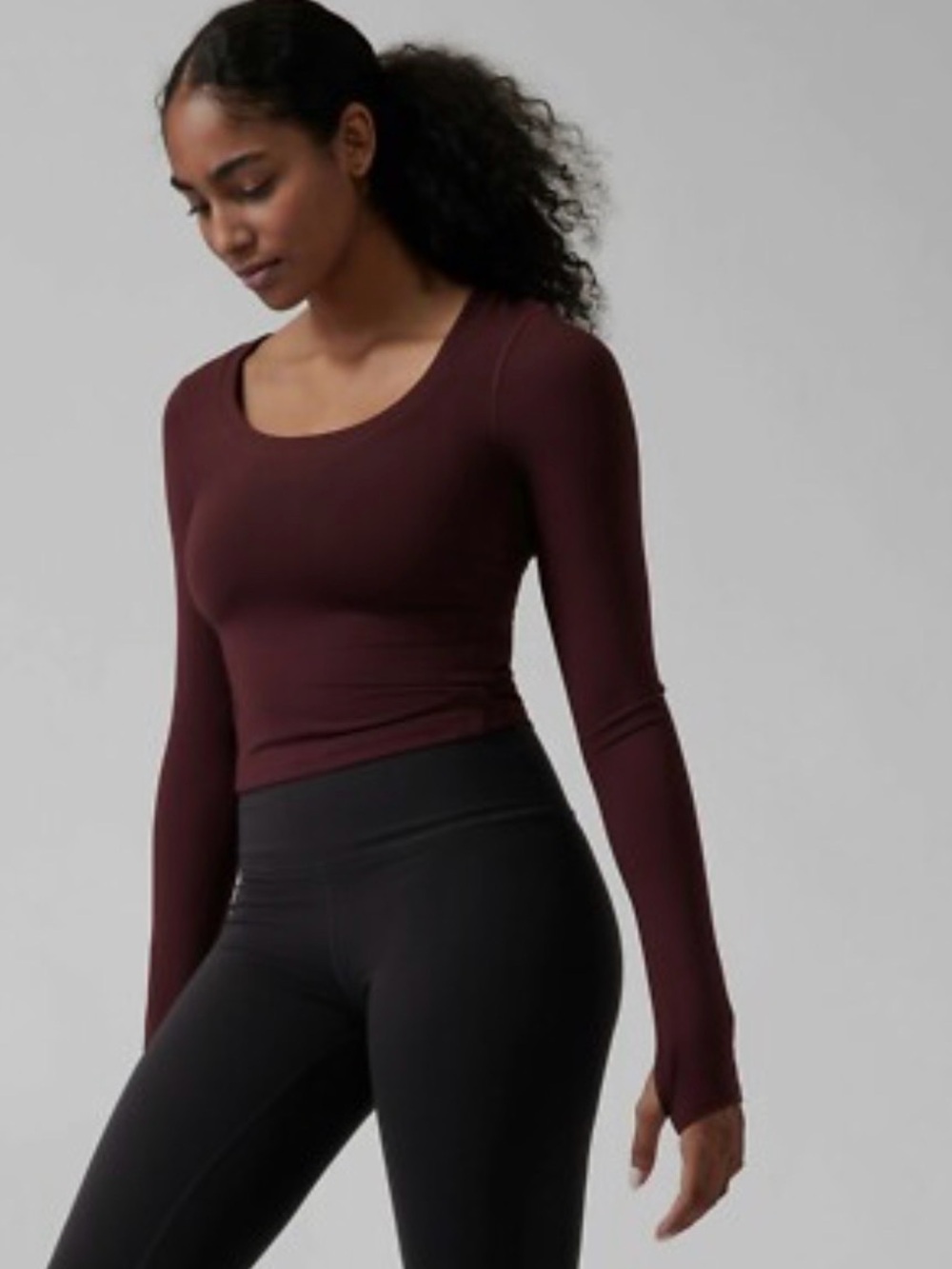 Athleta Shanti Crop Top in antique burgundy size small